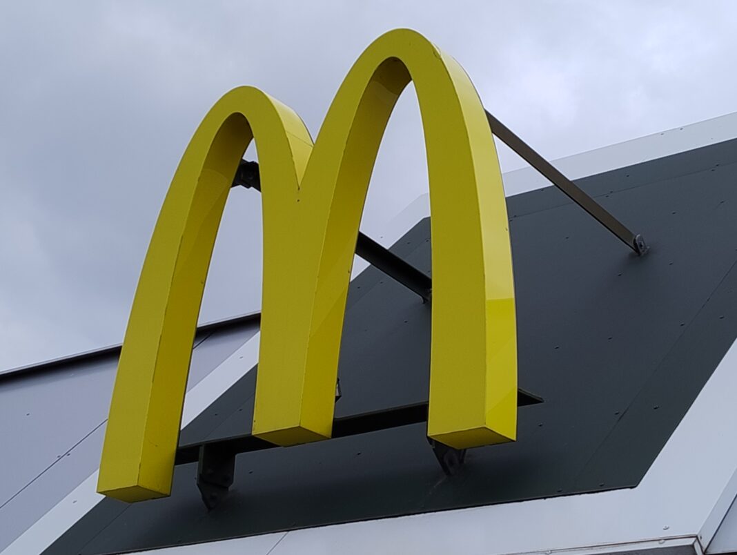 Logo restaurent Mac Donald's - Viry Chatillon - Rémi POIRIER - N360TV