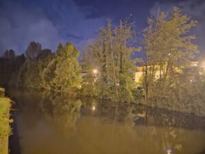 La rivière Essonne à Corbeil Essonnes - N360TV - Rémi POIRIER